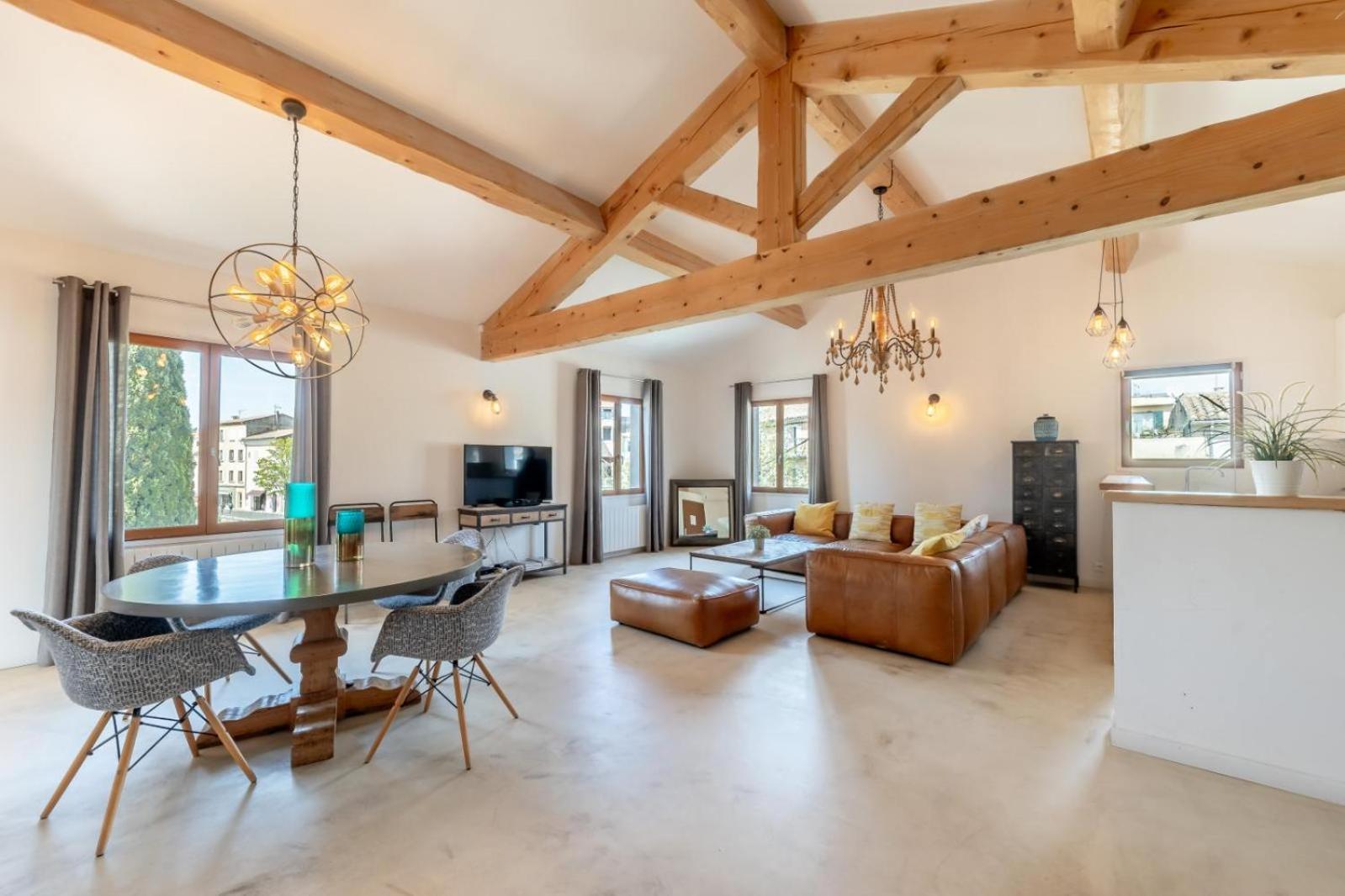 Olive- Vaste appartement donnant sur la Sorgue LʼIsle-sur-la-Sorgue Extérieur photo